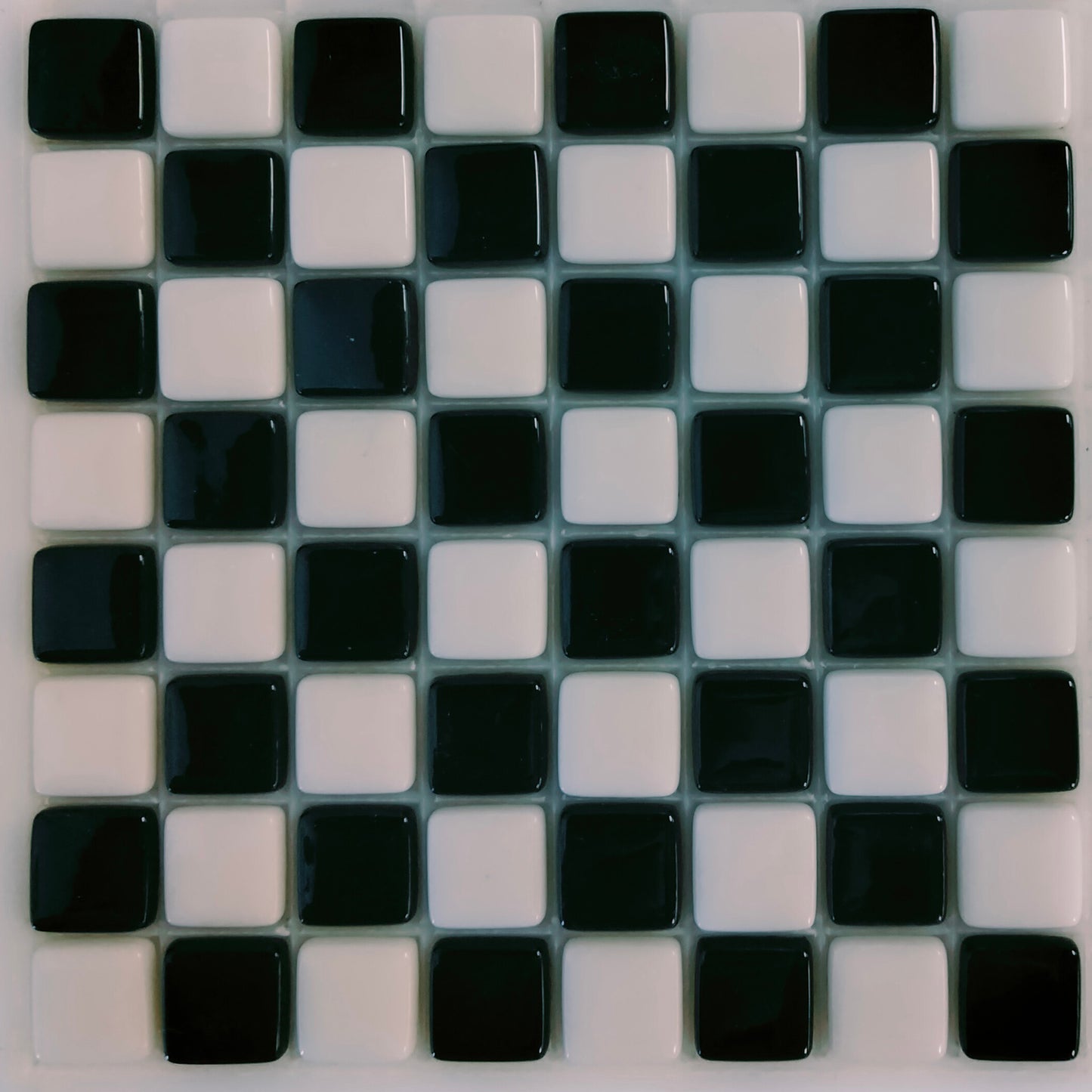 Black and white tile 12mm gloss