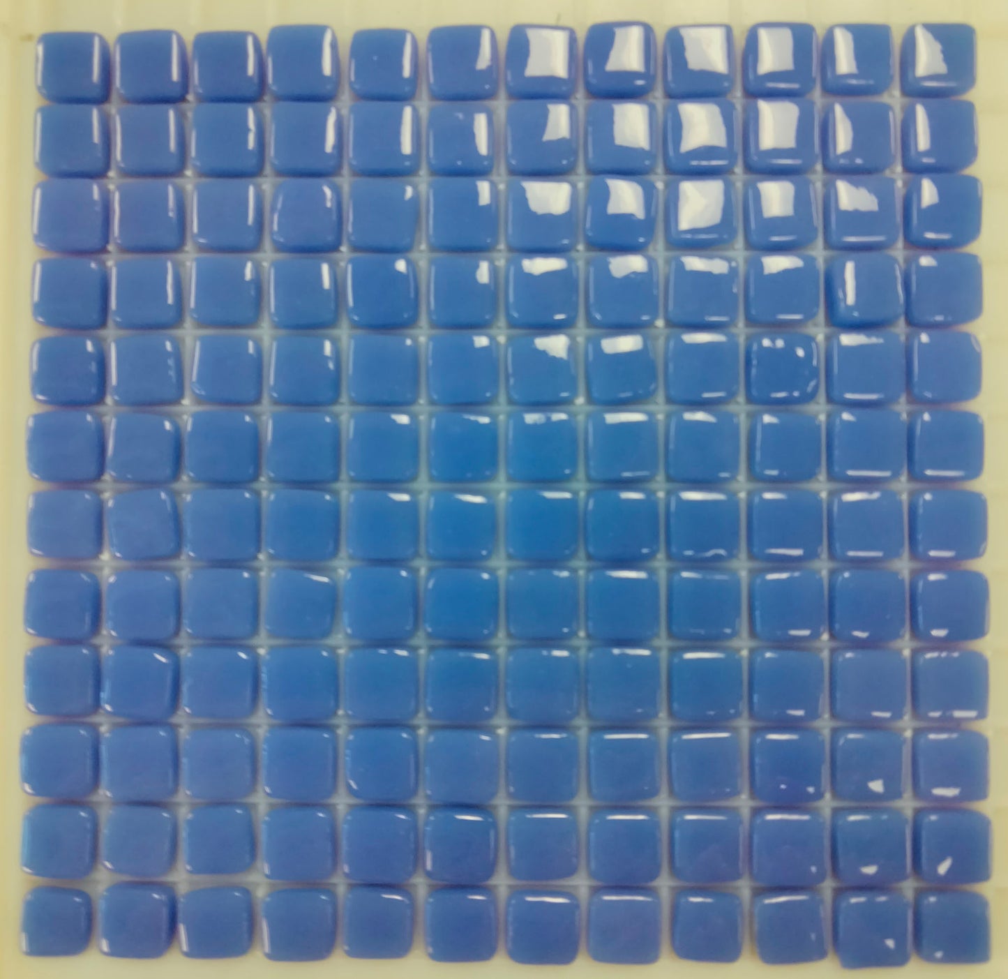 67-g Periwinkle Sheeted Tile